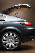 Opel Insignia Concept 2003 года